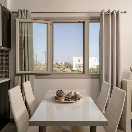 In The Heart Of Fira & Free Pool - Nychteri Suite Exterior photo